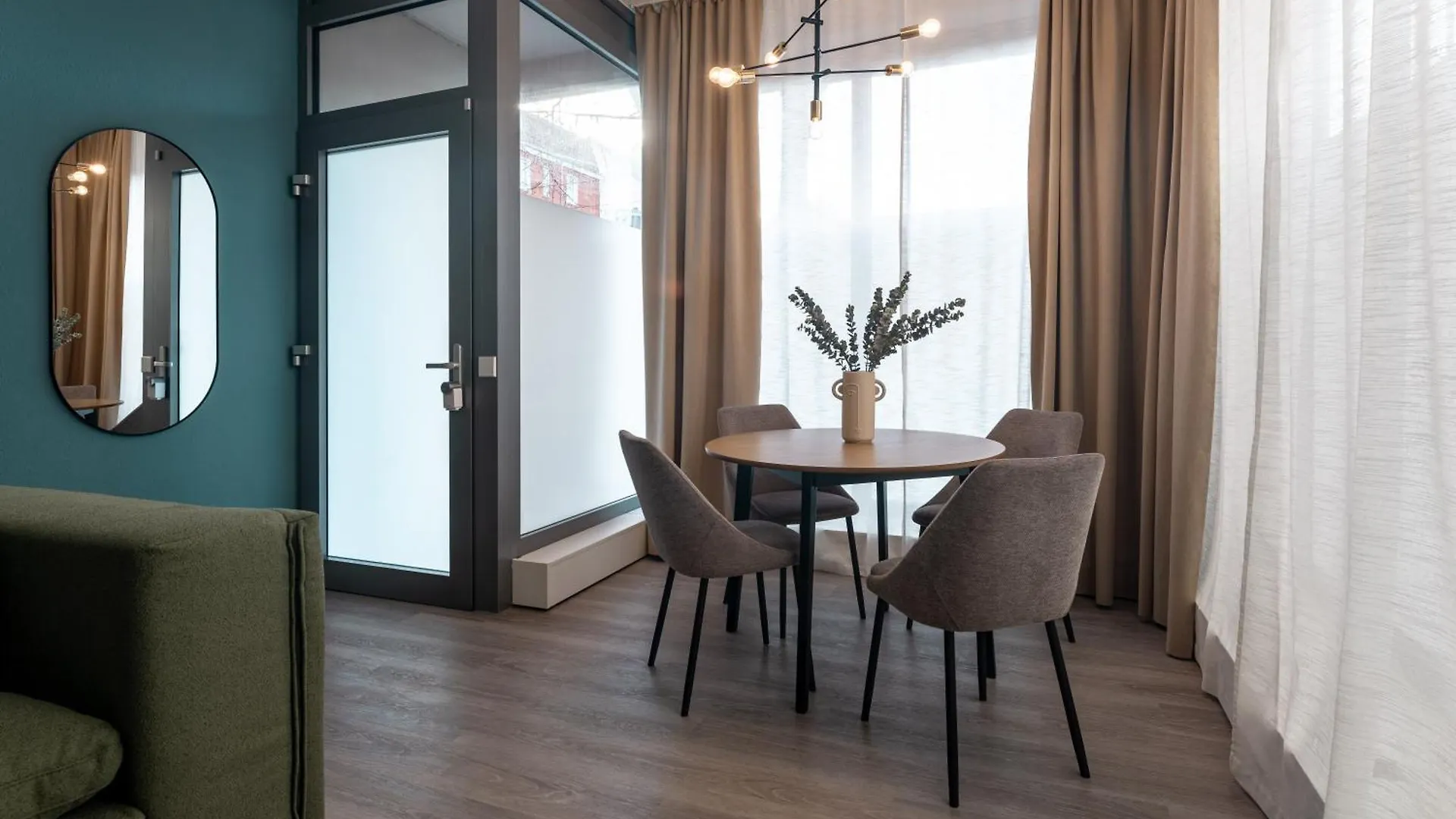 Modernes 2-Zimmer Apartment - Naehe Stadtpark, U-Bahn, Altstadt, Parken 뉘른베르크 독일